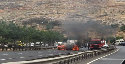 Şanlıurfa'da Bir Araç Alev Aldı