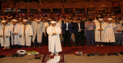 Şanlıurfa'da Demokrasi Nöbetleri ...