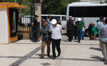 Şanlıurfa'da gözaltına  alınlar adliye'ye sevk edildi