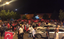 Şanlıurfa'da Halk Sokaklara Döküldü