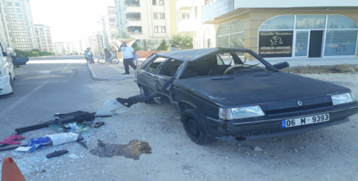 Şanlıurfa'da İki Otomobil Çarpıştı; 3 Yaralı