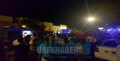 Şanlıurfa'da Kamyonet İle İki Otomobil Çarpıştı, 7 Yaralı