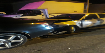 Şanlıurfa'da Kırmızı Işıkta Bekleyen Otomobile Çarptı 2 Yaralı