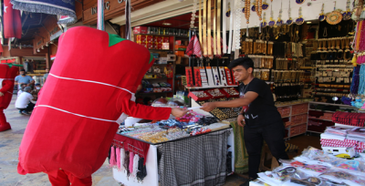 Şanlıurfa'da Maske Dağıtımı Devam Ediyor