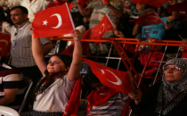 Şanlıurfa'da On Binler Demokrasi Nöbetinde