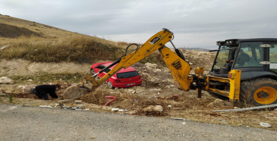 Şanlıurfa'da otomobil kontrolden çıktı