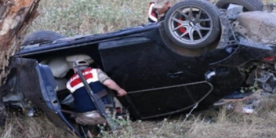 Şanlıurfa'da Otomobil Şarampole Devrildi: 3 Yaralı