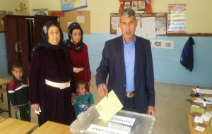 Şanlıurfa'da oy verme işlemi başladı