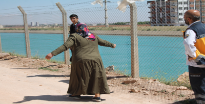 Şanlıurfa'da Sulama Kanalında Düşen İki Geçten Biri Hala Kayıp