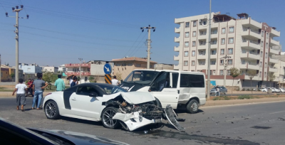 Şanlıurfa'da trafik kazası, 2 yaralı