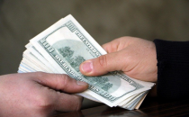 Şanlıurfalı iş adamı, 367 Bin Dolar bozdurdu