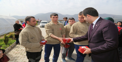 Şanlıurfalı Kadınlar Mehmetçik'e Destek İçin Afrin Sınırında 