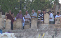 Şanlıurfalılar mezarlılara akın etti