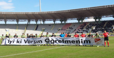 Şanlıurfaspor : 1 Darıca Gençlerbirliği : 1