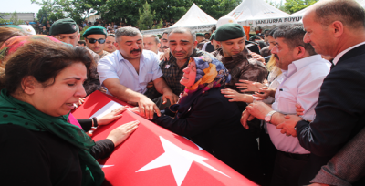 Şehit Polis Gözyaşları İçinde Memleketine Uğurlandı