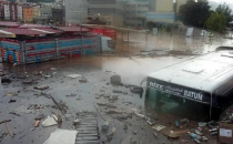 Sel faciasında 8 ölü, 1 kayıp var!