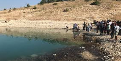 Serinlemek için girdiği suda boğuldu