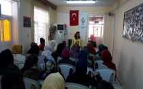 Silah magandalarına karşı kadın eğitimi