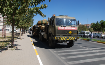 Sınıra tank sevkiyatı