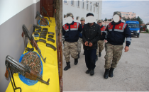 Sınırda çok sayıda silah ele geçirildi