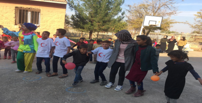 Sınırdaki Öğrenciler Açık Kapı İle Sevindi