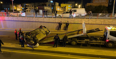 Sırrın köprülü kavşakta kaza