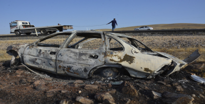 Siverek'te Kazada Yanan Araçtan Yaralılar Kıl Payı Kurtarıldı