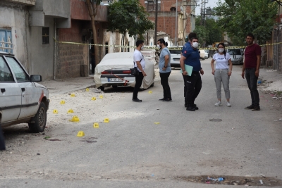 Siverek'te otomobile uzun namlulu silahla saldırı