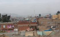 Sokaklar Dar, Oyun Alanı Yok