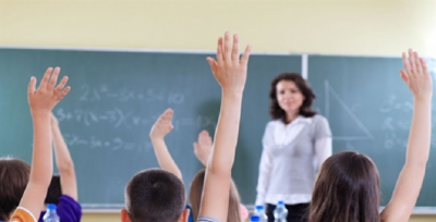 Sözleşmeli Öğretmenlerin Kadroya Geçiş Süresi 4 Yıla Düşürülecek