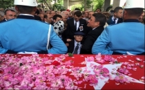 Süleyman Demirel, İslamköy'de toprağa verildi