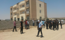 Şüphelilere ait parmak izleri yan daireden çıktı