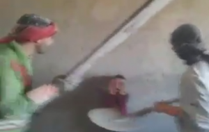 Suriyeli işçilerin kürekli işkence görüntüleri