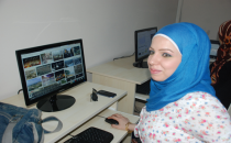 Suriyeli kızların Facebook keyfi