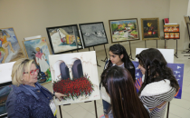 Suriyeli mülteci dramın anlatıldığı resim sergisi