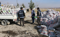 Suriyelilere Kömürler Valilik Ve Büyükşehir Koordinesinde Dağıtılıyor