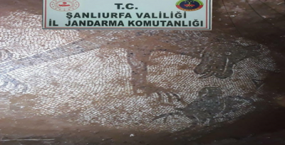 Suruç'ta izinsiz kazıda, 2 Bin Yıllık mozaik taş bulundu