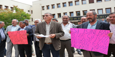 Suruç'taki Muhtarlar DSİ Önünde Eylem Yaptı