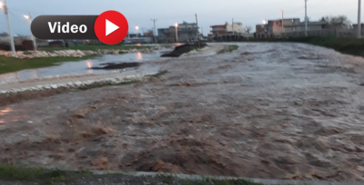 Tahliye kanaları taştı yolları kapandı