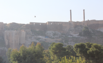 Tarihi kaledeki renk farkı gideriliyor