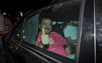 Tatlıses, Tedbiri Bırakmıyor