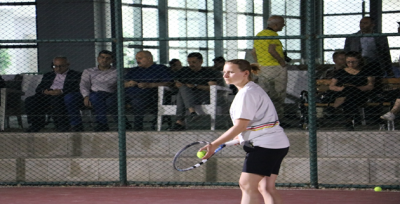 Tenis Dünyası'nda Şanlıurfa'lı Lisanslı Tenis Sporcularıyla Bir Maç Yaptılar