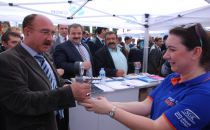 Topçu meydanına Yetersiz Beslenme Tarama çadırı kuruldu