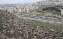 Toprak kayaları artık taşıyamıyor!