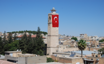 Ulu Camiye Türk Bayrağı Asıldı