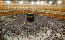 Umre'ye gidecekler dolar yerine TL ödeyecek