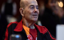 Ünlü futbolcu hayatını kaybetti