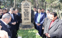 Ünlü Gazelhan Mezarı Başında Anıldı