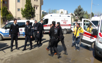 Urfa adliyesinde dava tarafları  karşılaşınca kavga çıktı