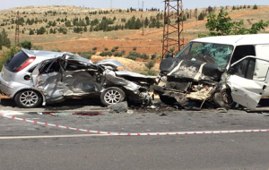Urfa- Antep yolunda kaza, 1ölü, 3 yaralı